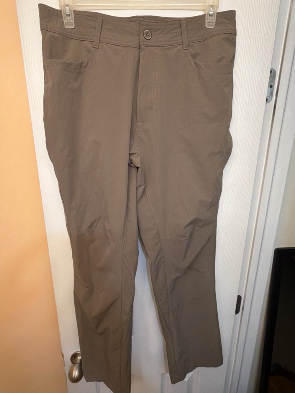 Swiss Tech Men's Tan Chino Pants